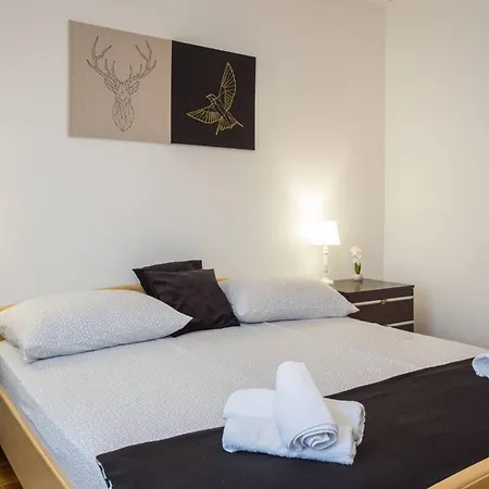 Ferienvilla Ena By Interhome * プーラ