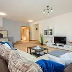Ferienvilla Ena By Interhome
