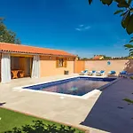 Semesterbostad Ferienvilla Ena By Interhome